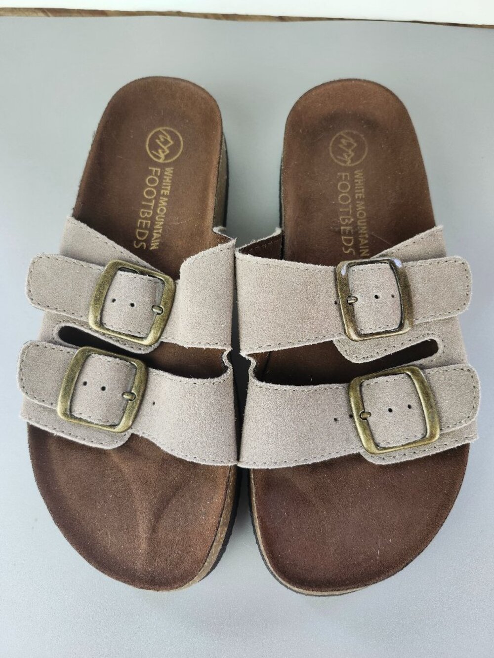 White Mountain Helga Light Taupe Suede 6 M